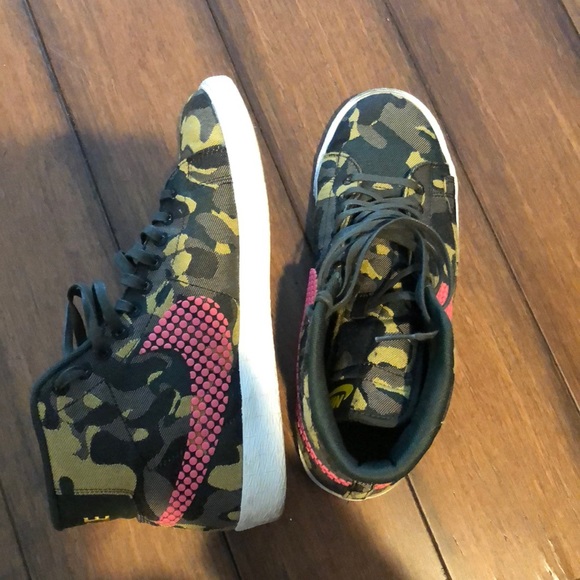 camouflage nike high tops